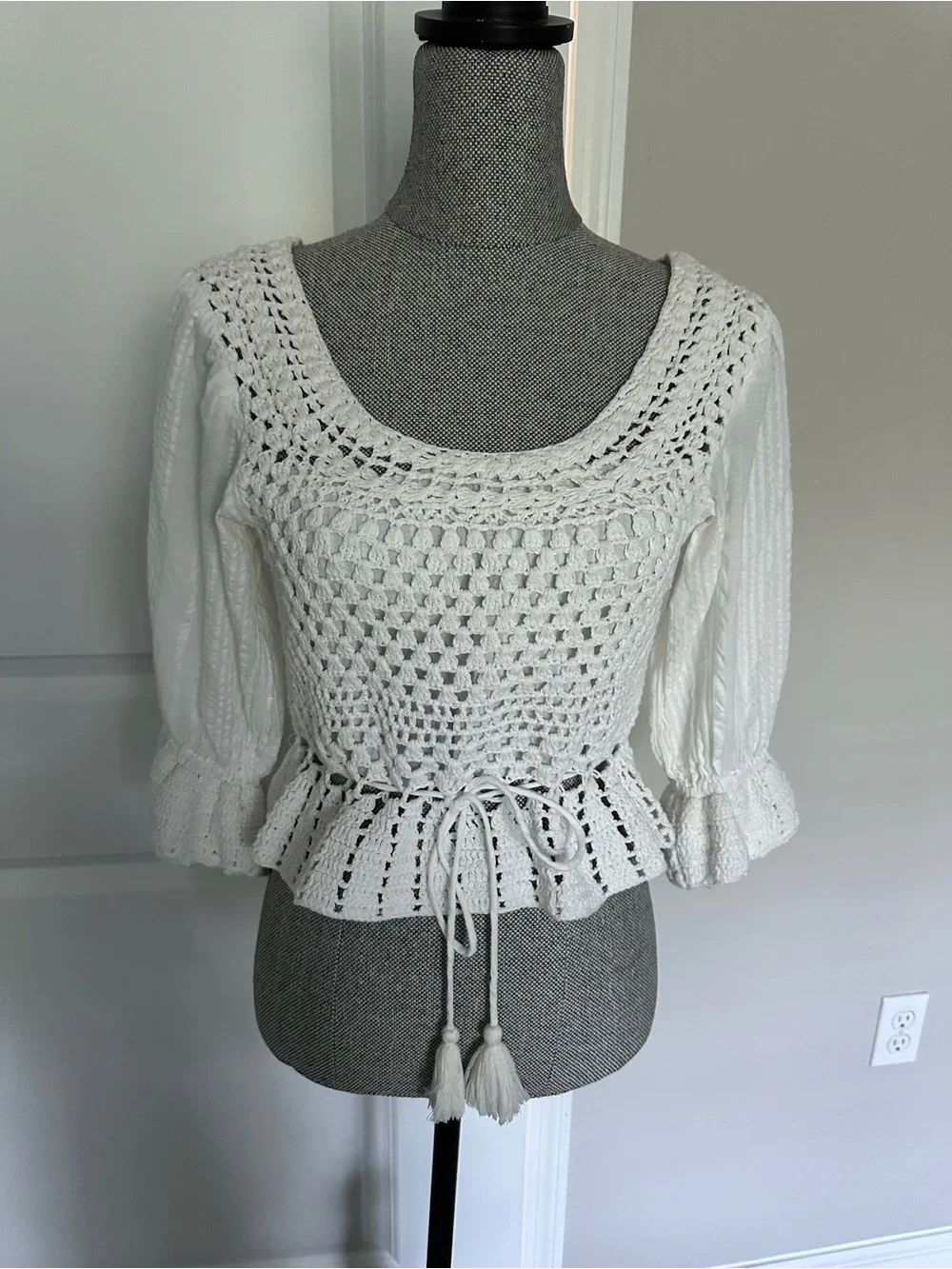 Free People Cream Crochet Tie-Waist Peplum Blouse,size XS